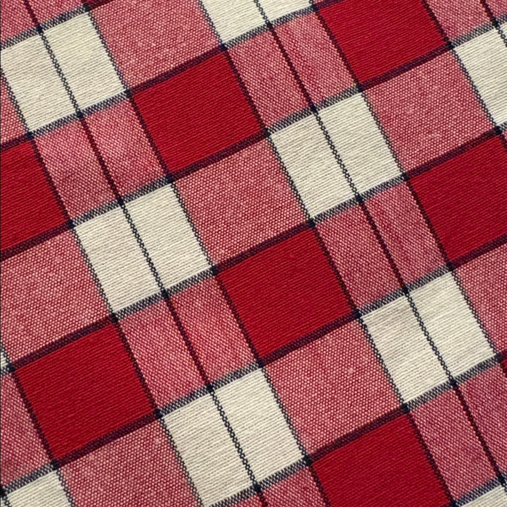 Longaberger Tablecloth in Picnic Plaid Red White Blue excellent condition - Picture 5 of 9